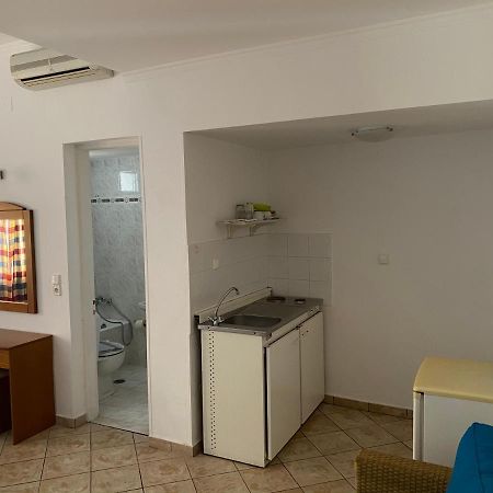 Hotel Damo Pythagoreio Buitenkant foto